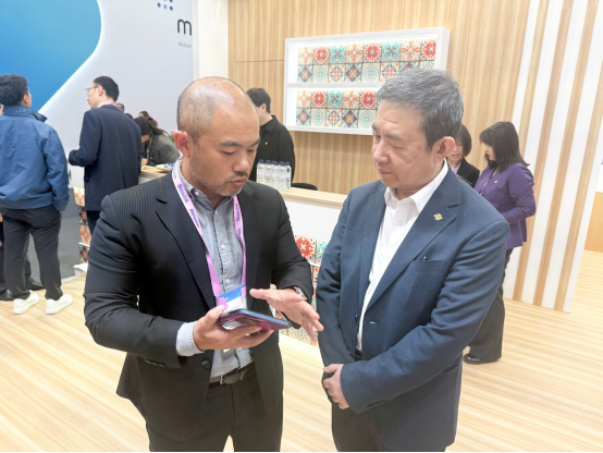 MWC26 紫光同芯与联通华盛深化eSIM合作，共探产业发展新路径177.png